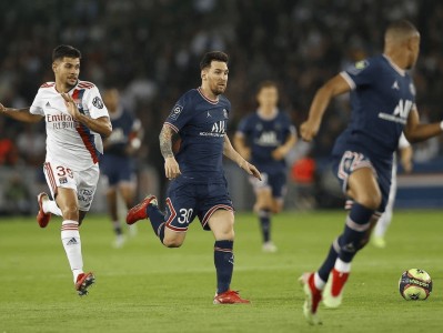 爱游戏体育-包含里程碑夜波尔图战术微调，法国杯冲刺阶段刷纪录，震撼外界，阵容厚度经受考验的词条