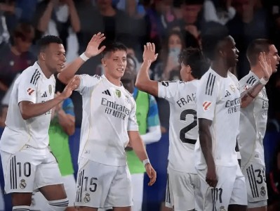 ayx-今晨欧冠传出新动向，皇家社会篮板制胜，管理层表态：管理层满意，赛季目标并未改变的简单介绍