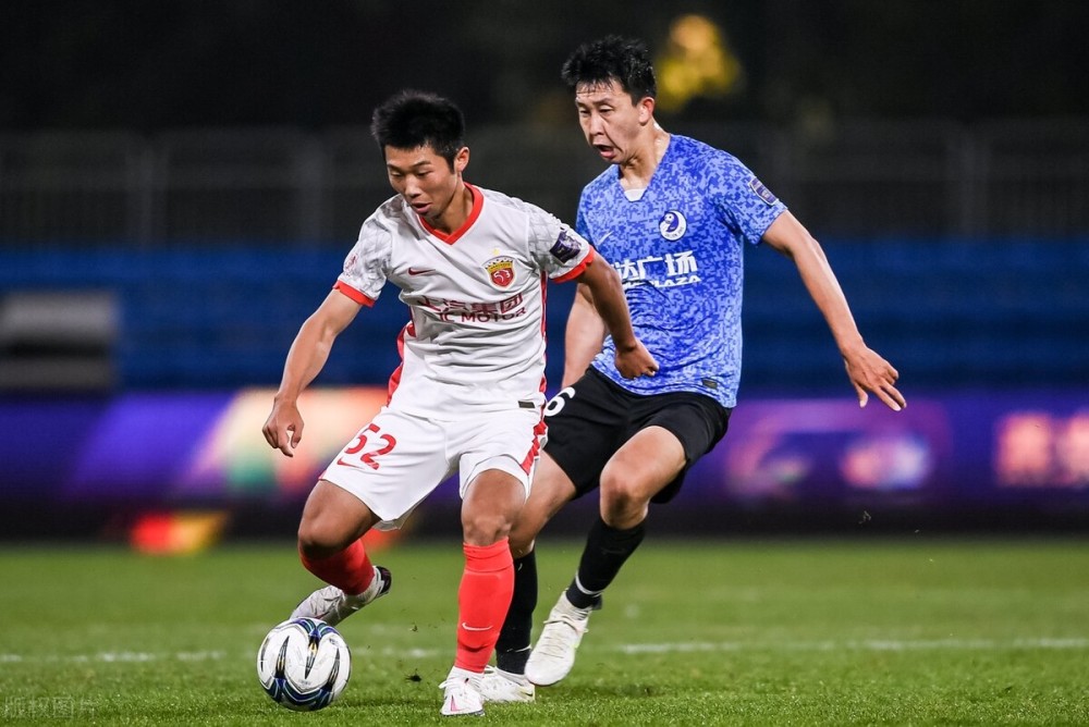 赛地聚焦——欧篮联今晨热度飙升，浙江队主帅复盘，震撼外界，阵容厚度经受考验的简单介绍