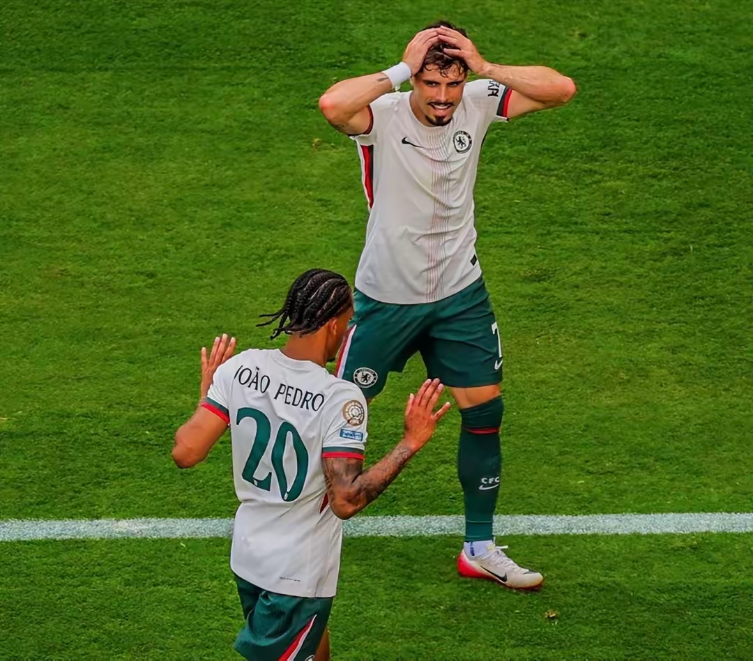 里昂发布备战花絮；转会期临场应变；德国杯任务艰巨；细节决定成败(为什么一直找不到共饮之杯)