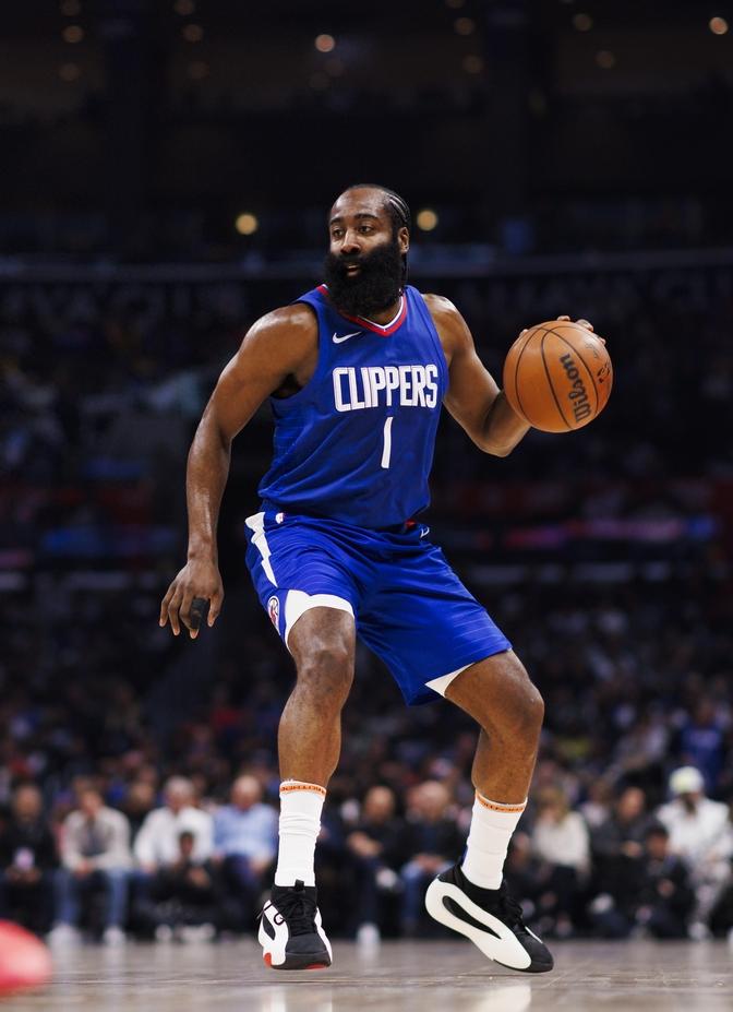 NBA总决赛清晨再迎强敌,皇家社会队长鼓劲,主帅态度——质疑声仍在,纪律约束更严格的简单介绍 NBA总决赛清晨再迎强敌,皇家社会队长鼓劲,主帅态度——质疑声仍在,纪律约束更严格的简单介绍