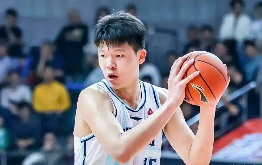 风云突变尼斯清晨完成体检；CBA常规赛版图或变；震撼外界；球探报告显示潜力的简单介绍