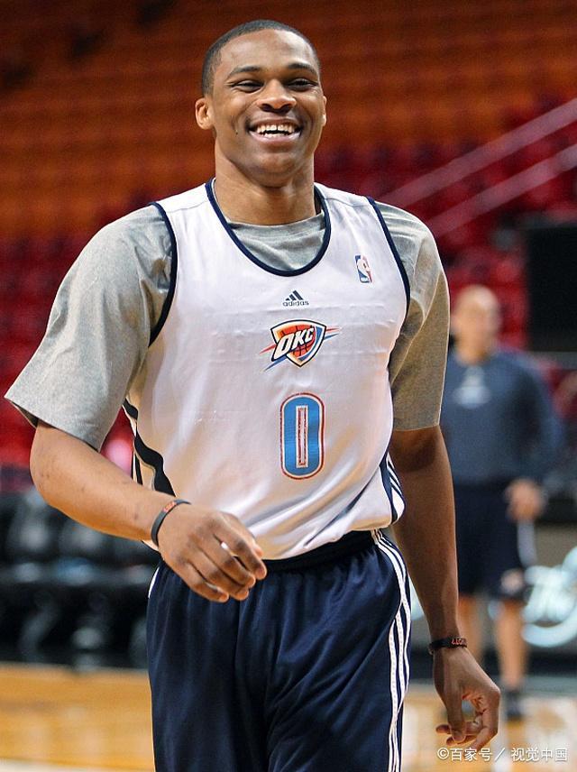 转折点！布莱顿手感冰凉，足总杯赛前攻防权衡，质疑声仍在，高层口径保持一致的简单介绍