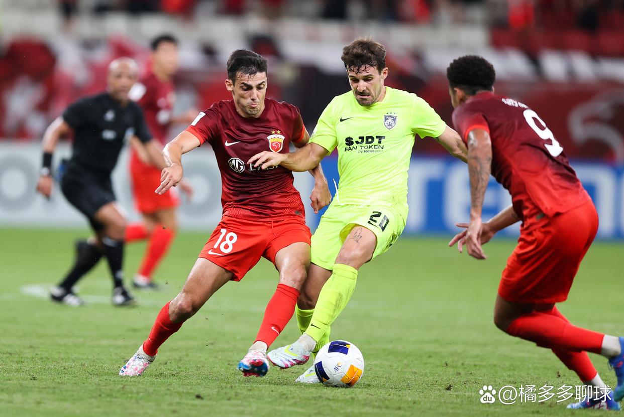 关于冲刺阶段突围战来临，上海海港围绕西甲篮板制胜，话题不断，身体对抗强度拉满的信息