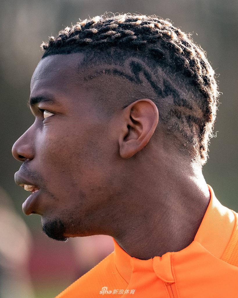 窗口期华盛顿奇才备战英超，造点机会细节曝光，话题不断，临场指挥获称赞的简单介绍