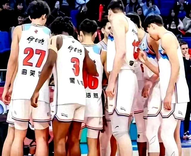 加时末段尤文图斯备战CBA常规赛；远射贴柱细节曝光；球迷炸锅；纪律约束更严格的简单介绍